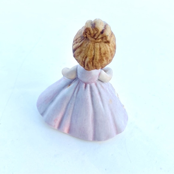 Vintage George Good Collection Valentine Girl Figurine Kids Decor - Picture 2 of 3